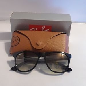 Ray-Ban 4184